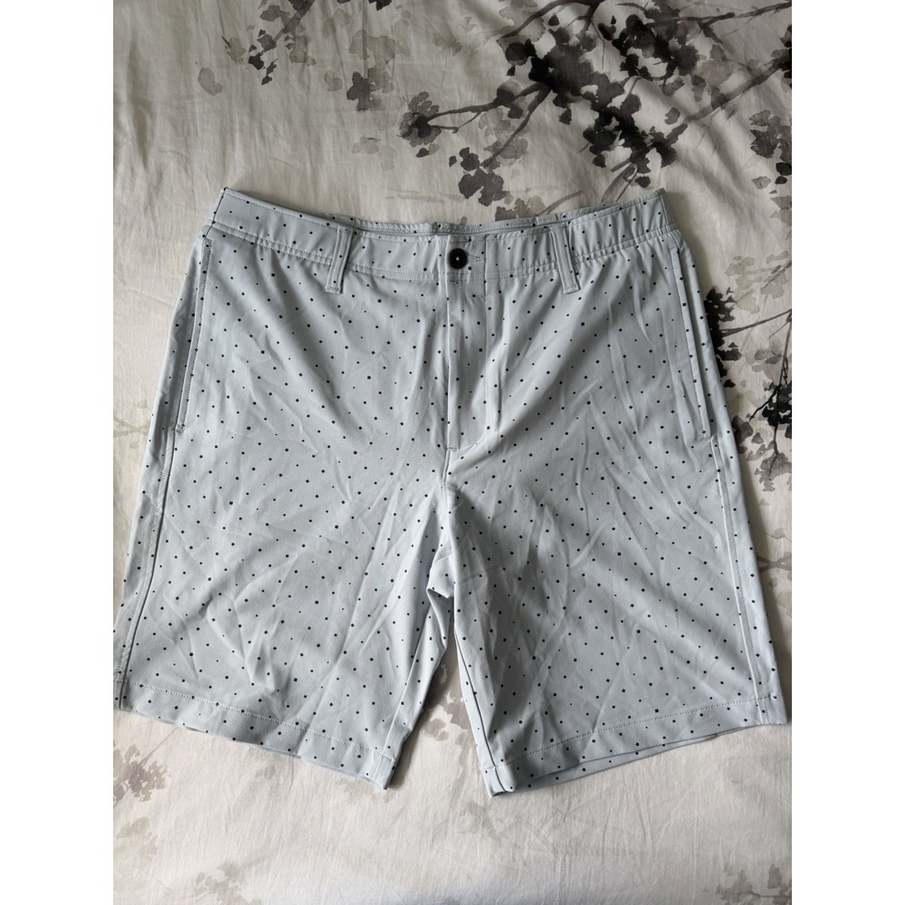 Under Armour Performance Summer Golf Shorts Tech Stretch Geometric EUC